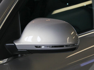 201535 TFSI quattro m ^