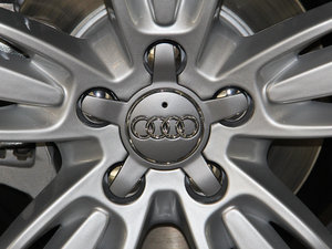 201535 TFSI quattro m ^