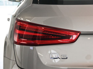 201535 TFSI quattro m ^