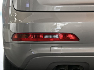 201535 TFSI quattro m ^