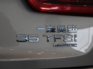 201535 TFSI quattro m ^