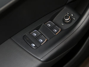 2015款35 TFSI quattro 舒适型 主驾车窗控制区	