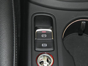 2015款35 TFSI quattro 舒适型 驻车制动器