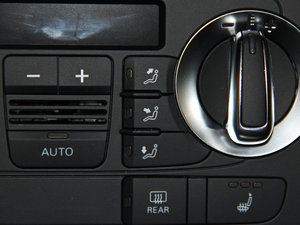 201535 TFSI quattro m п؅^