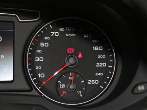 201535 TFSI quattro m п؅^