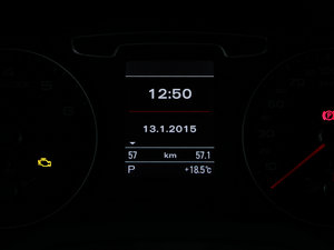 201535 TFSI quattro m п؅^