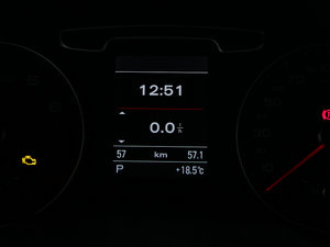 201535 TFSI quattro m п؅^