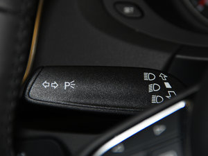 201535 TFSI quattro m п؅^