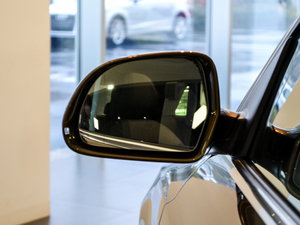 201535 TFSI quattro g ^