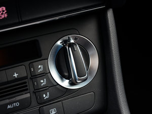 2015款30 TFSI 标准型 中控区
