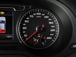 201535 TFSI quattro A п؅^(q)