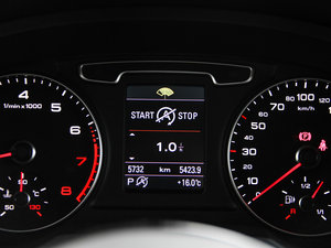 201535 TFSI quattro A п؅^(q)