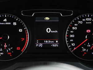 201535 TFSI quattro A п؅^