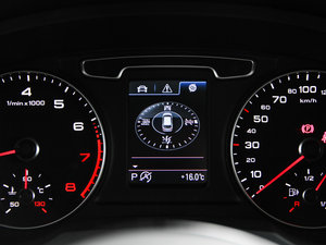 201535 TFSI quattro A п؅^(q)