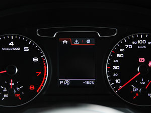 201535 TFSI quattro A п؅^(q)