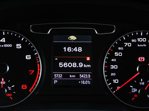 201535 TFSI quattro A п؅^(q)