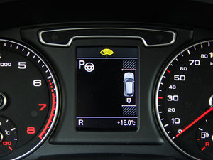 2015款35 TFSI quattro 豪华型 中控区