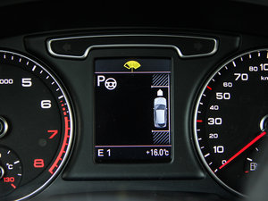 2015款35 TFSI quattro 豪华型 中控区
