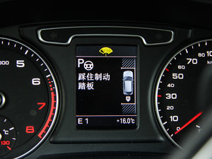 2015款35 TFSI quattro 豪华型 中控区