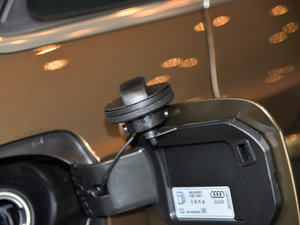 201535 TFSI quattro 300fo ^