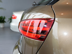 201535 TFSI quattro 300fo ^