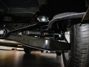 201535 TFSI quattro 300fo ^