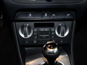 2015款35 TFSI quattro 300万纪念舒享版 空调调节