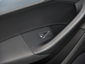 201535 TFSI quattro 300fo п؅^