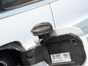 201535 TFSI quattro 300fo ^