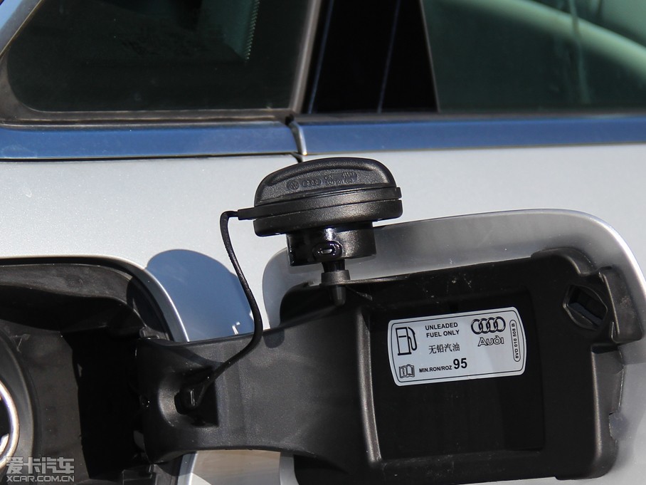 2014?yun)WA3 Limousine 35 TFSI m