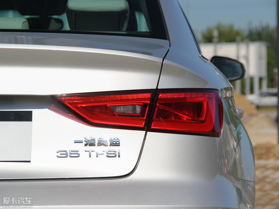 2014WA3 Limousine 35 TFSI m