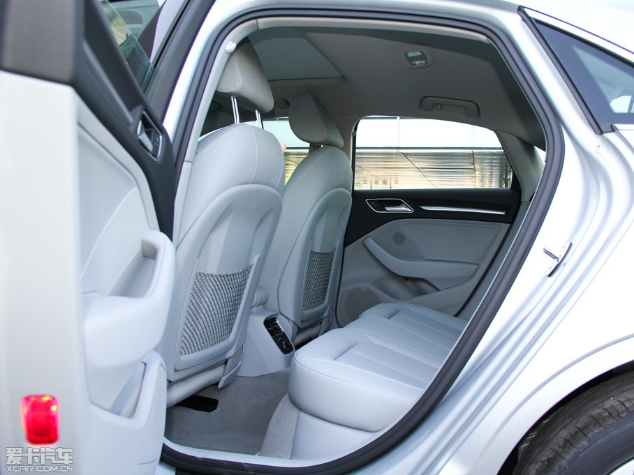 2014WA3 Limousine 35 TFSI m