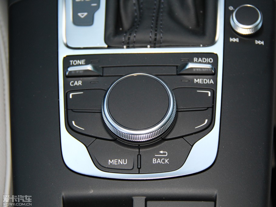 2014WA3 Limousine 35 TFSI m