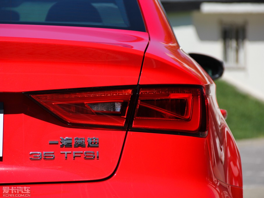 2014WA3 Limousine 35 TFSI A