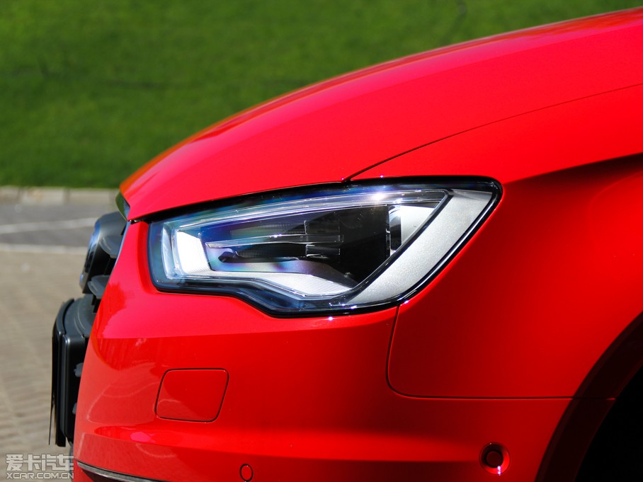 2014?yun)WA3 Limousine 35 TFSI A