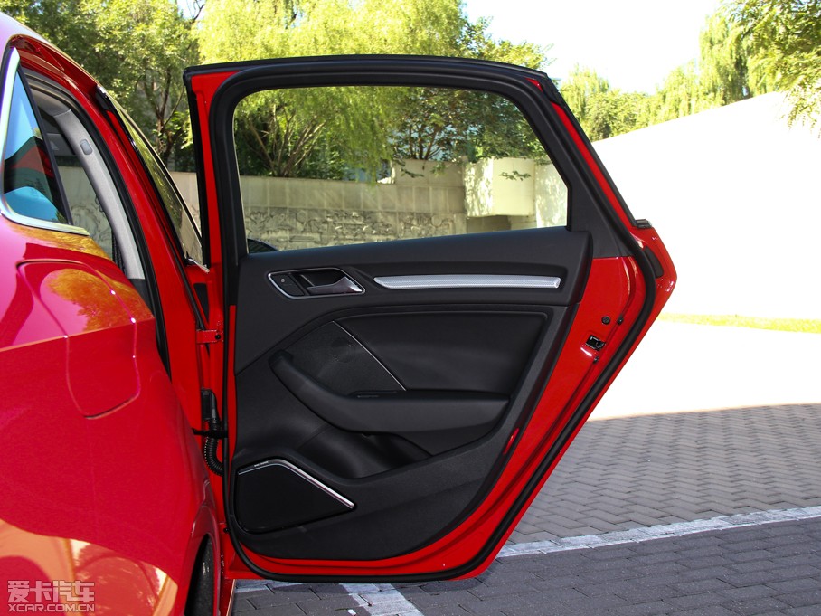 2014WA3 Limousine 35 TFSI A