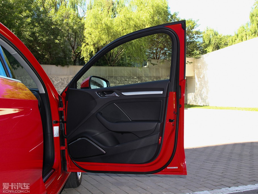 2014WA3 Limousine 35 TFSI A