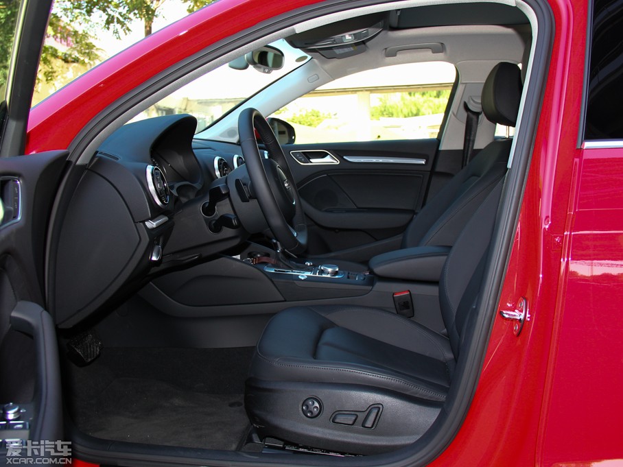 2014WA3 Limousine 35 TFSI A