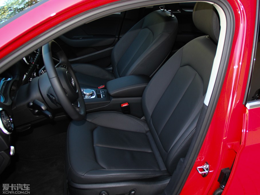 2014WA3 Limousine 35 TFSI A