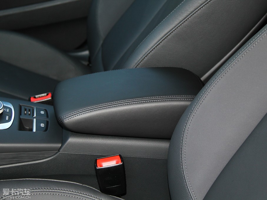 2014?yun)WA3 Limousine 35 TFSI A