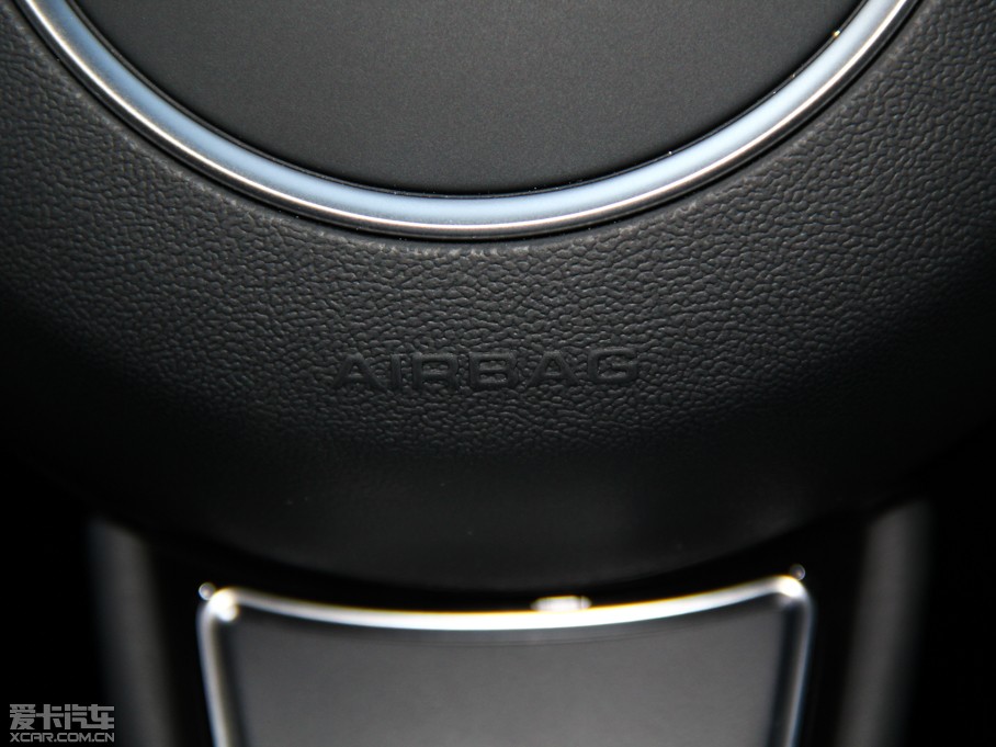 2014?yun)WA3 Limousine 35 TFSI A