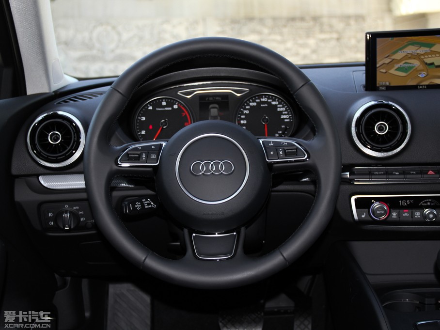 2014?yun)WA3 Limousine 35 TFSI A