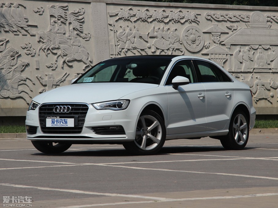 2014WA3 Limousine 35 TFSI m