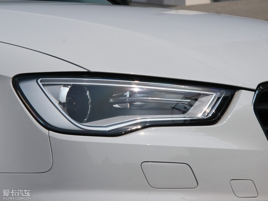 2014WA3 Limousine 35 TFSI m