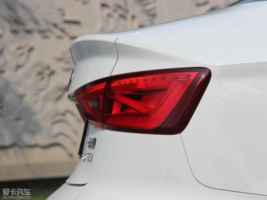 2014WA3 Limousine 35 TFSI m