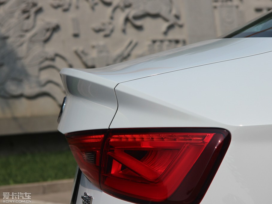 2014WA3 Limousine 35 TFSI m