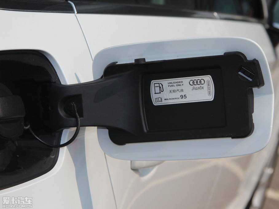 2014?yun)WA3 Limousine 35 TFSI m