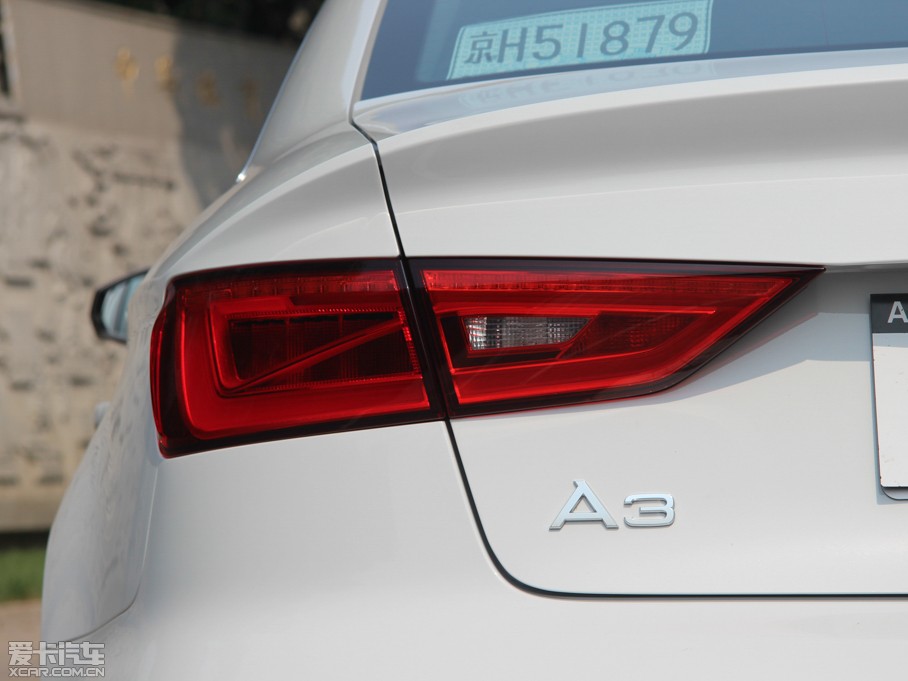 2014?yun)WA3 Limousine 35 TFSI m