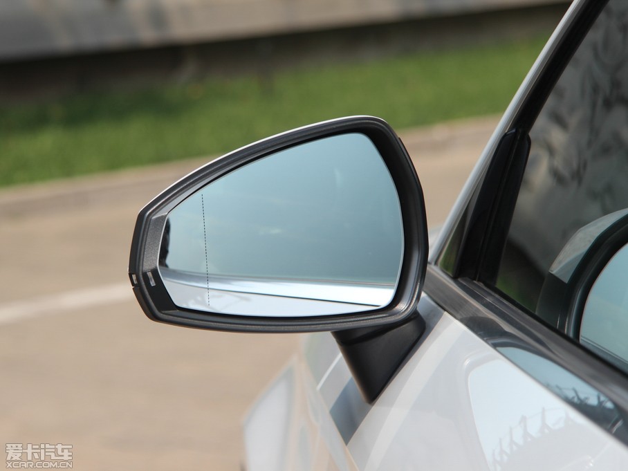 2014WA3 Limousine 35 TFSI m