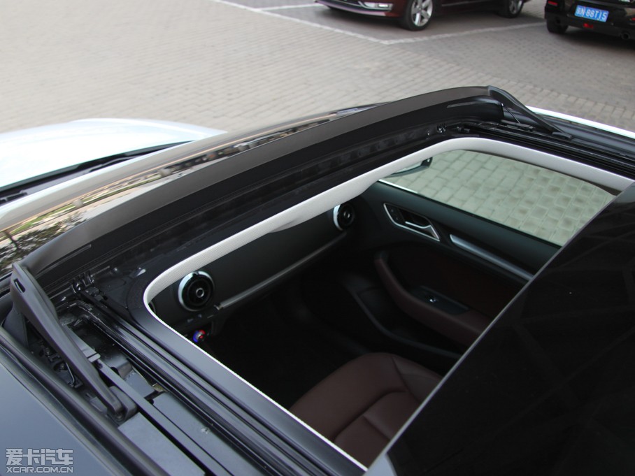 2014WA3 Limousine 35 TFSI m